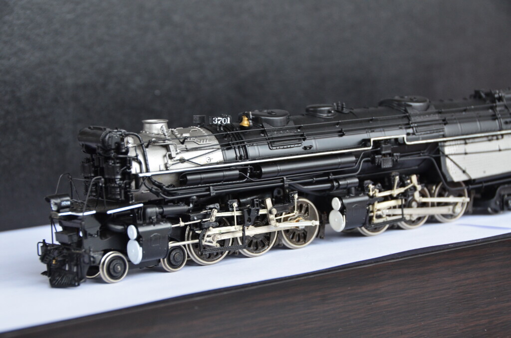 thumbnail image 2 of Precision Scale HO #31968 – Brass Leaf Springs For D&RGW Caboose, Unpainted (Pkg Of 10) 2 of 5